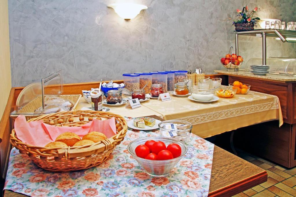 Zewener Hof - Garni Hotel Трир Екстериор снимка